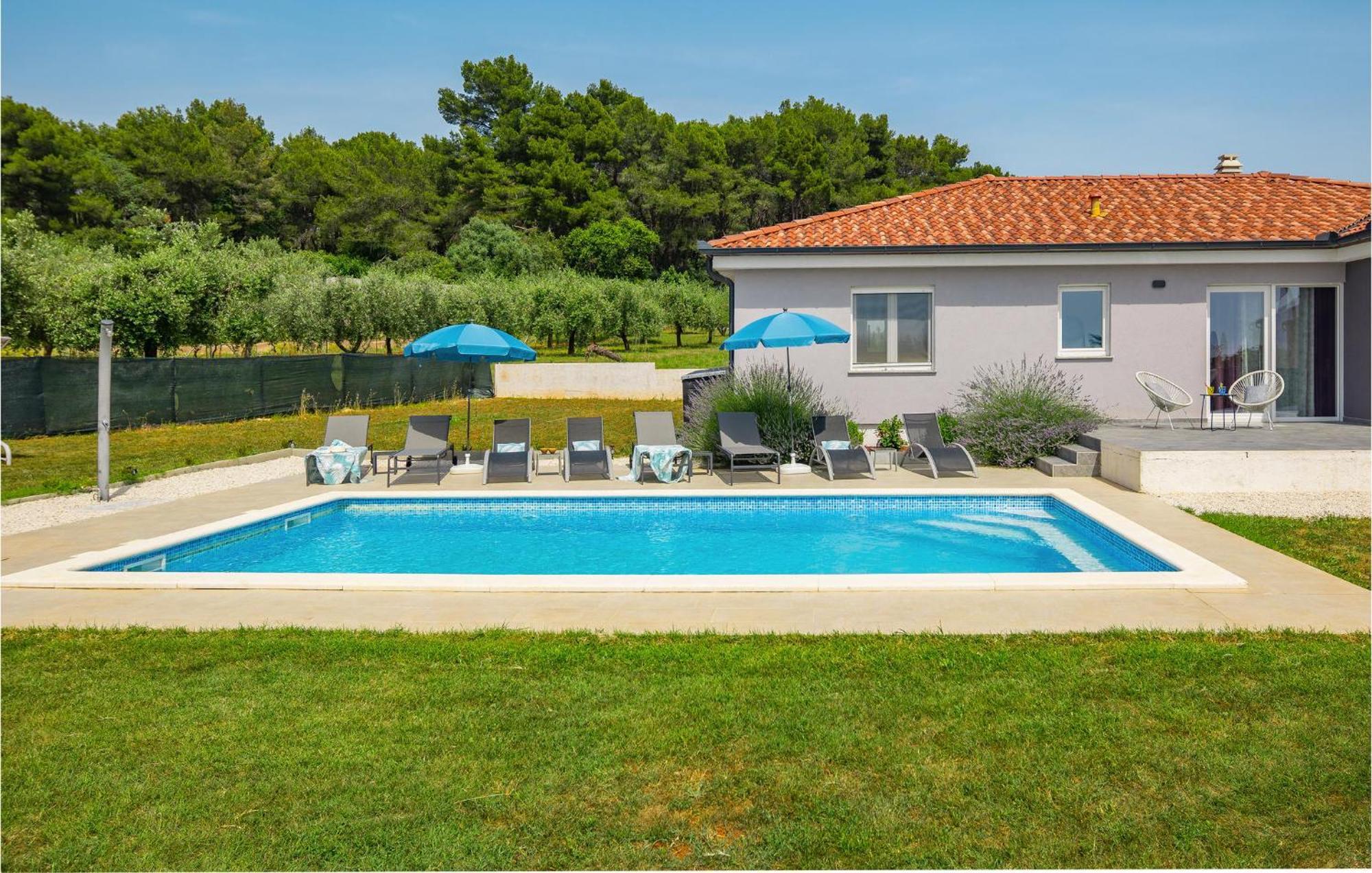 In With House A Panoramic View * Pula