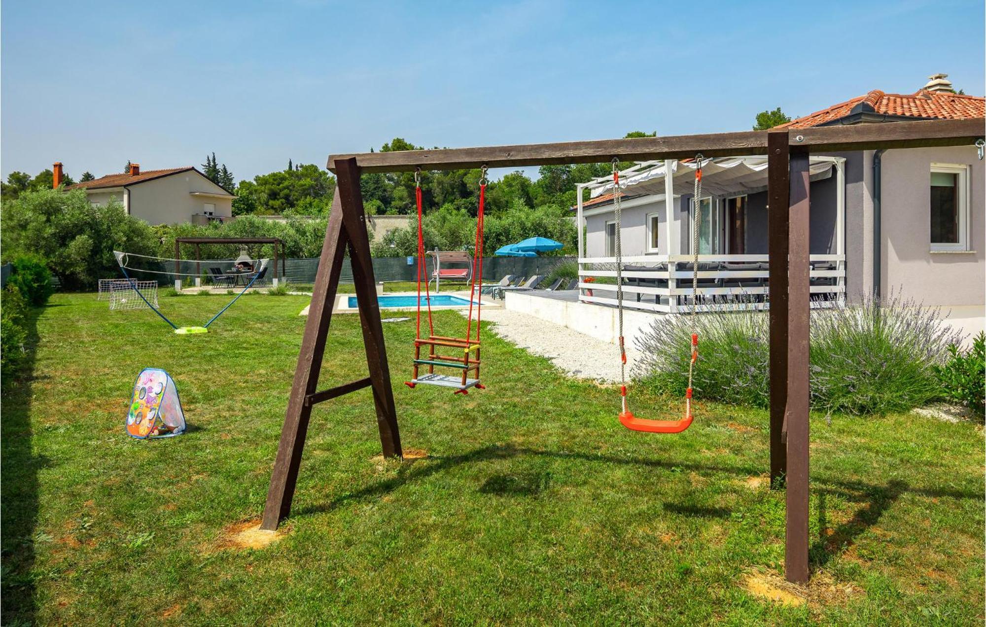 In With House A Panoramic View * Pula