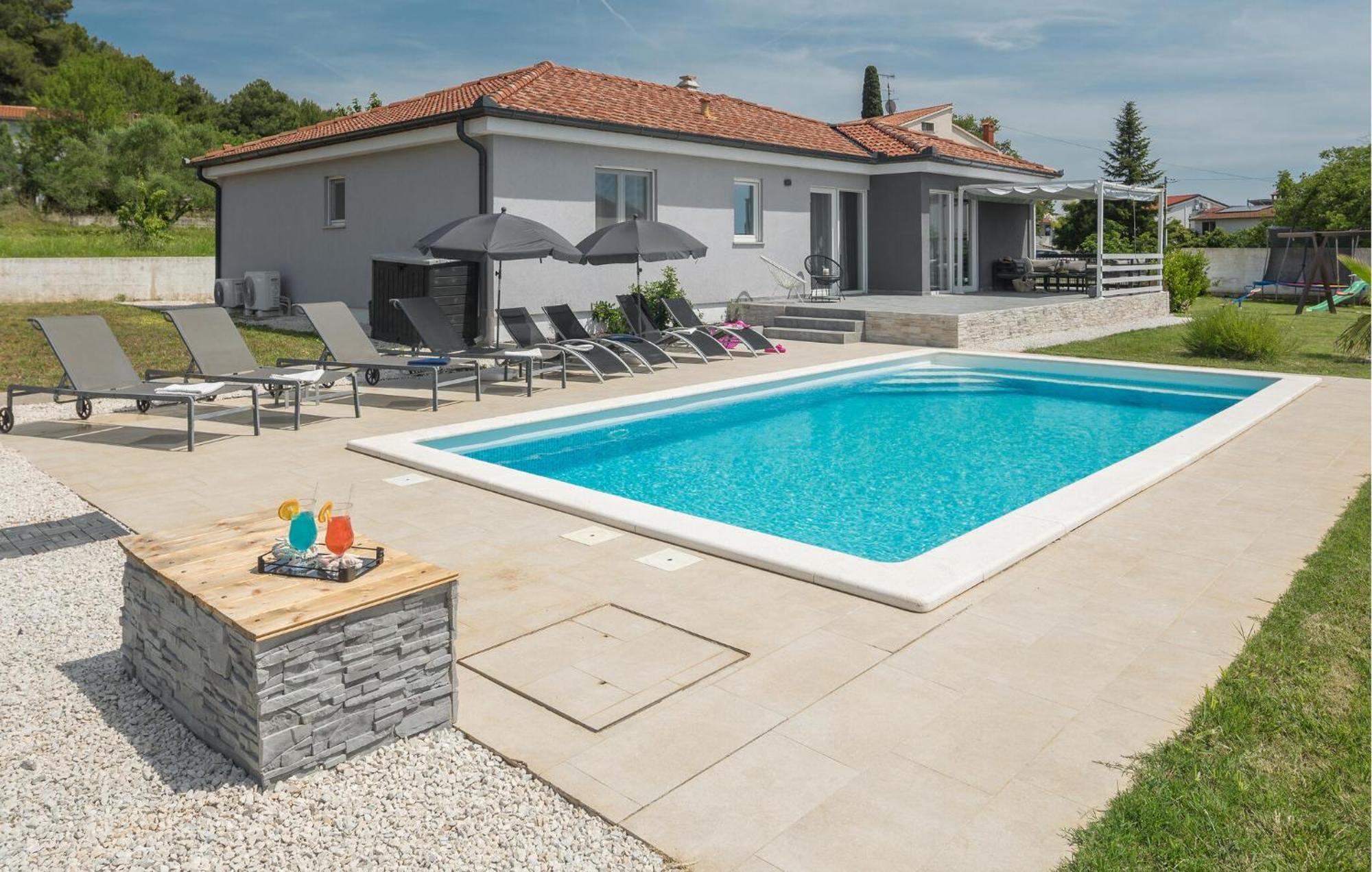 In With House A Panoramic View Holiday home Pula